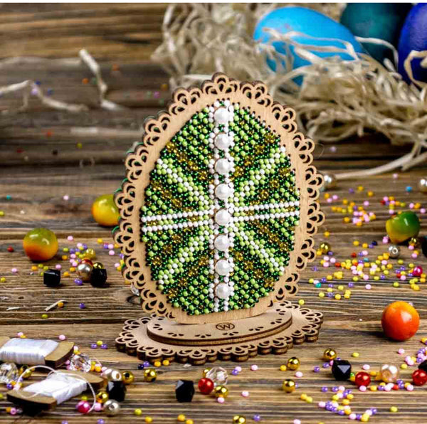 Bead Embroidery Kit On Wood, Christmas decoration, Wonderland Crafts FLK-534