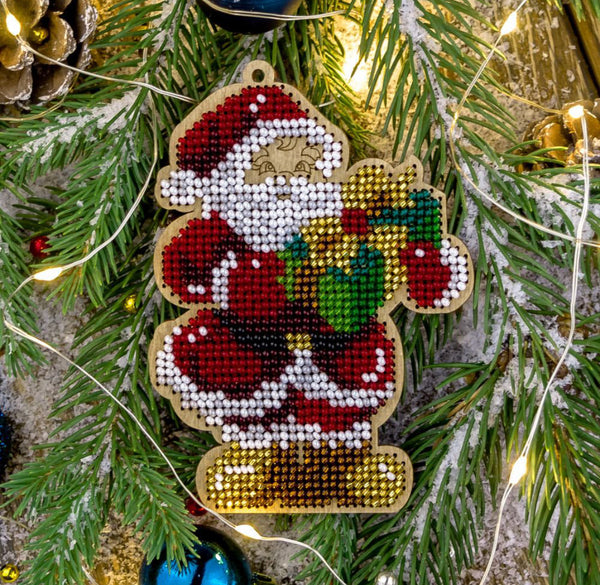 Bead Embroidery Kit On Wood, Christmas decoration, Wonderland Crafts FLK-145