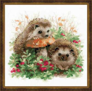 Hedgehogs in Lingonberries. Cross stitch kit. Riolis 1469