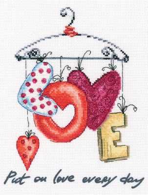 Put on love every day. Cross Stitch Kit RTO M70034