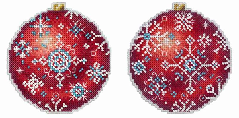 Christmas-Decorations: Red ball. 2D  Cross stitch kit on plastic with beads. MP Studio P-167