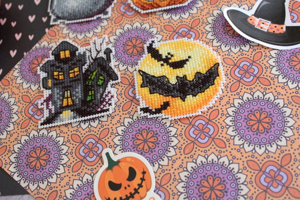 Halloween. Magnets Cross stitch kit on plastic canvas. MP Studio P-310