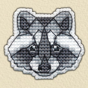 Raccoon Pin. Mini Embroidery Kit on Plastic Canvas Oven 1094