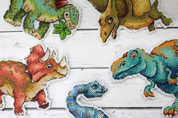 Dinosaur Plesiosaur 2D  Cross stitch kit on plastic canvas. MP Studio P-301
